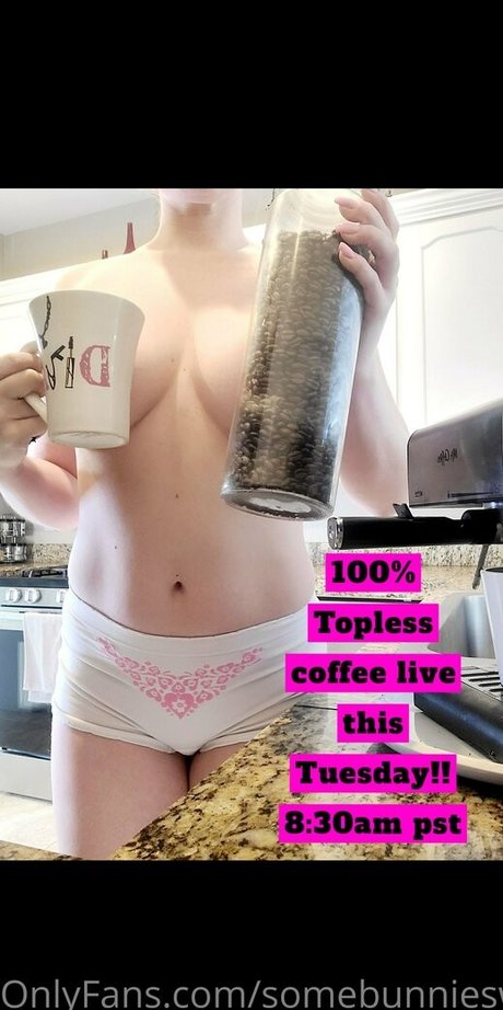 Photo nue de fuite OnlyFans de Somebunnieswife