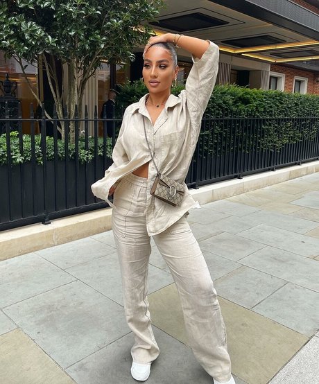 Andreea OnlyFansリークヌード写真