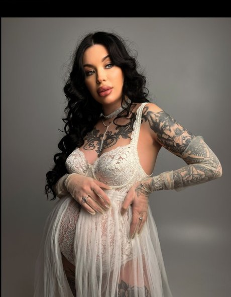 Foto desnuda filtrada de OnlyFans de Vanessadixon