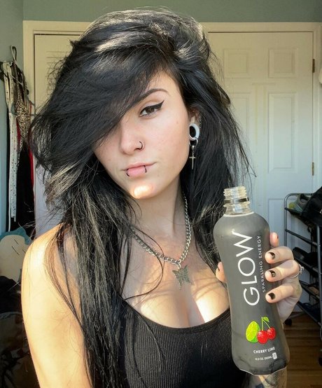 Elektra Kirby OnlyFansリークヌード写真