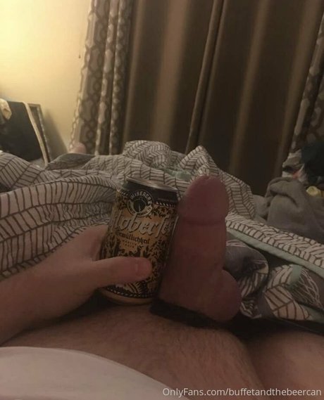 Photo nue de fuite OnlyFans de Buffetbeercan