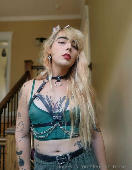 Fleurdetease1 OnlyFansリークヌード写真