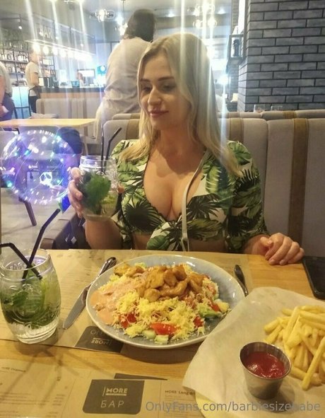 Barbiesizebabe OnlyFansリークヌード写真