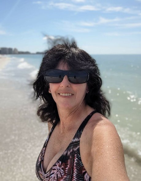 Foto desnuda filtrada de OnlyFans de Italianmama