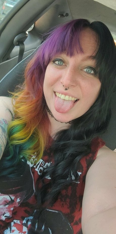 Naakte gelekte OnlyFans-foto van Elvishlydeviant13