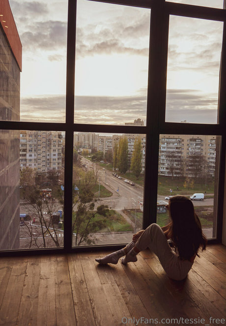 Tessiefree OnlyFans 유출 누드 사진