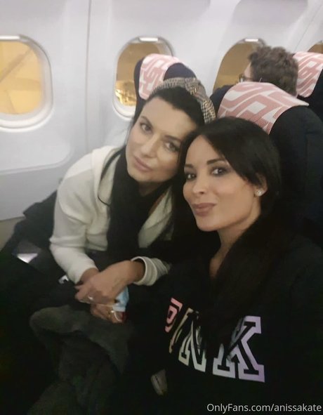 Anissakate  nude leaked OnlyFans photo