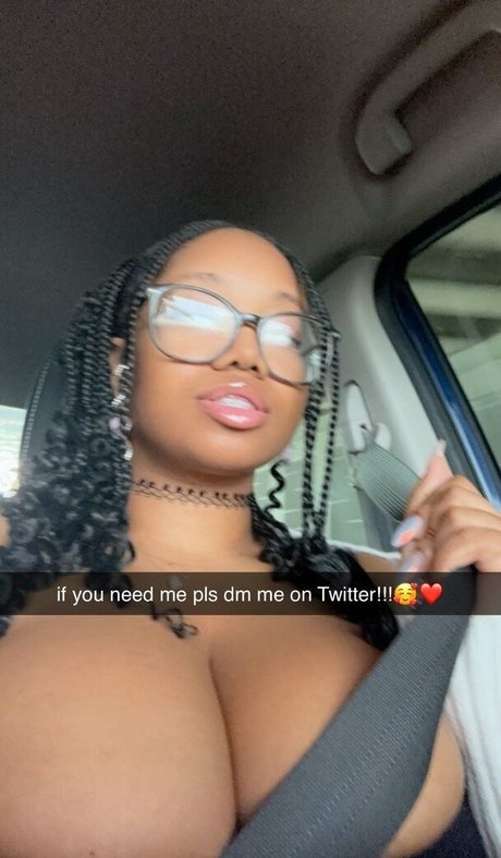 Photo nue de fuite OnlyFans de Bedras