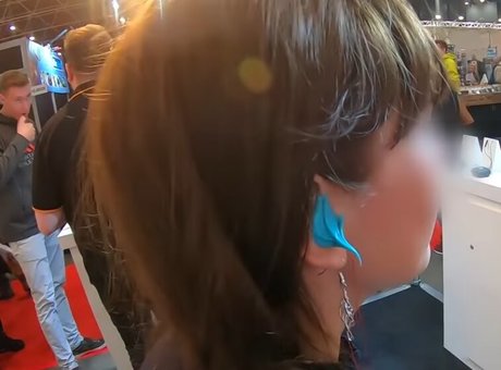 Twowheelsandaponytail OnlyFansリークヌード写真