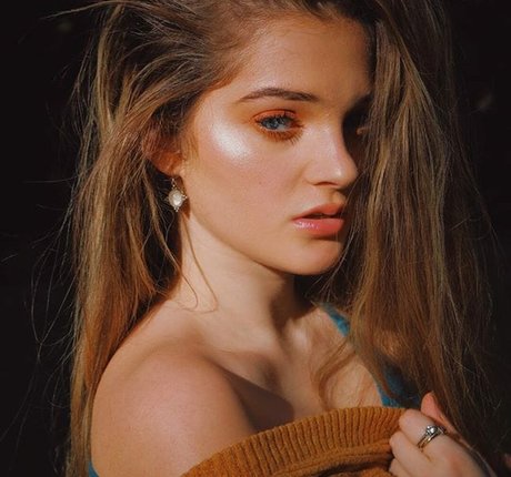 Erika Bierman OnlyFans 유출 누드 사진