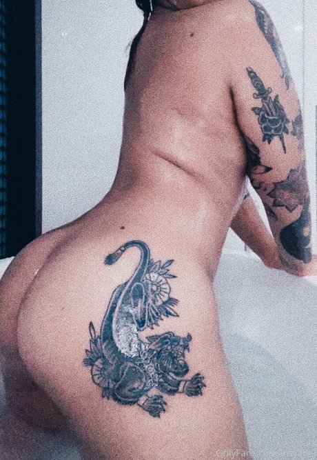 Aisyahej naked leaks OnlyFans pic