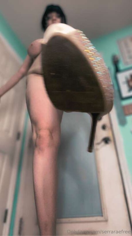 Foto di nudo di fuga di OnlyFans di Serraraefree