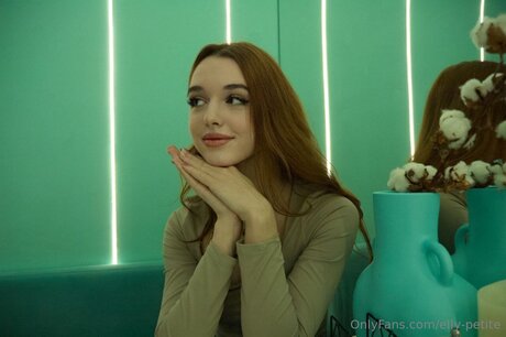 Alaston vuotanut OnlyFans-kuva Elly Petite