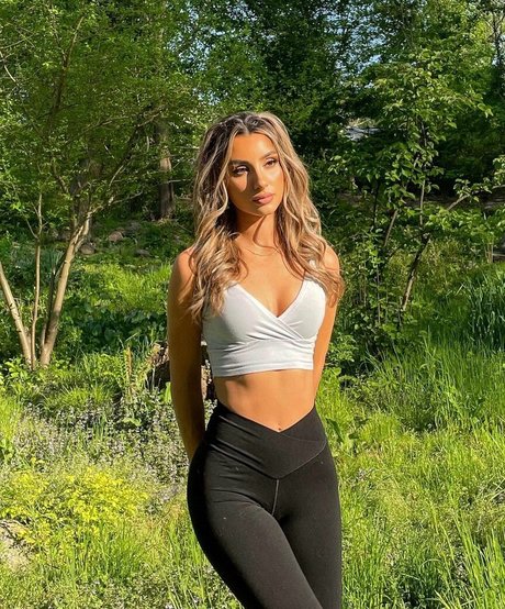 Foto nua vazada do OnlyFans de Adriatiles