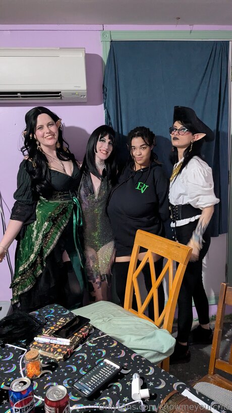 Showmeyourcrits OnlyFans泄露裸照