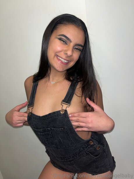 Alaston vuotanut OnlyFans-kuva Sosweetangelbaby