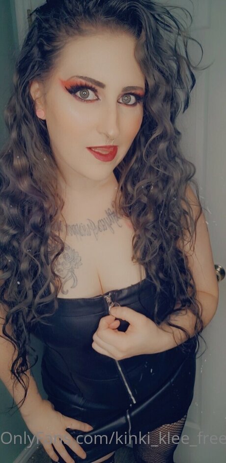 Alasti lekkinud OnlyFans-i pilt Kinki Klee Free