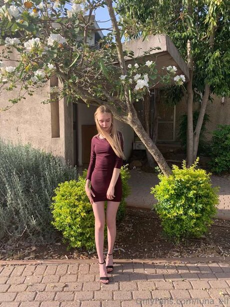 Alaston vuotanut OnlyFans-kuva Arya Lune