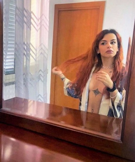 Foto desnuda filtrada de OnlyFans de Marika93xx