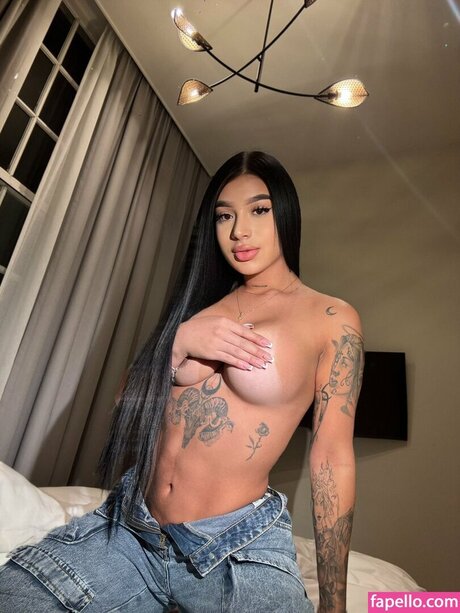Esmeralda Arango OnlyFans 유출 누드 사진