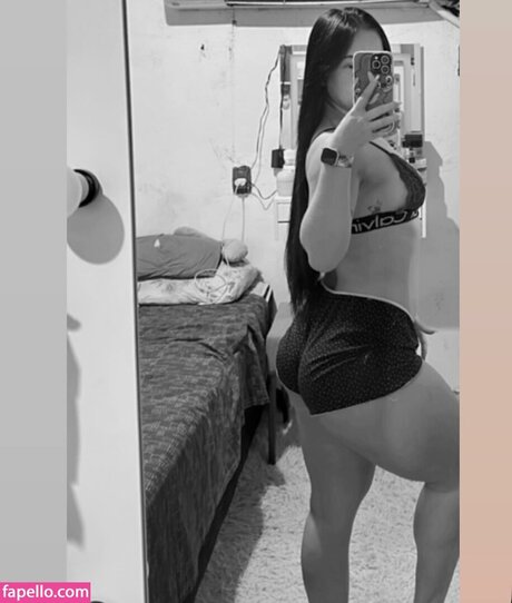 Photo nue de fuite OnlyFans de Luana Rebelo