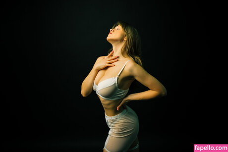 Yuliana Prokhorenko OnlyFans 유출 누드 사진