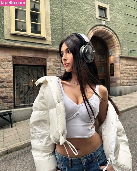 Alaston vuotanut OnlyFans-kuva Roxie Wgiel