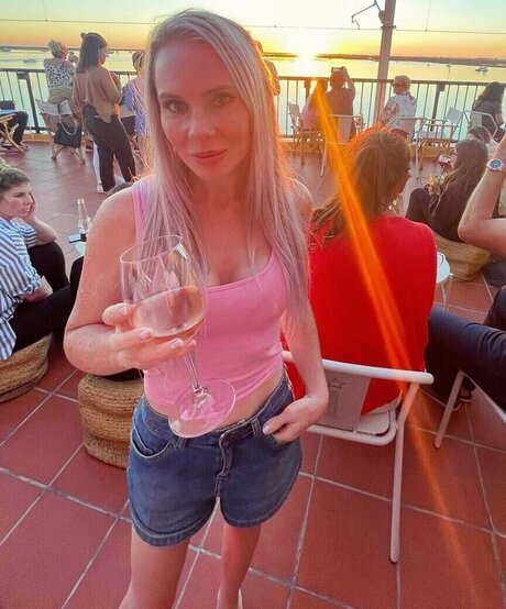 Donna Shepherd OnlyFans 유출 누드 사진