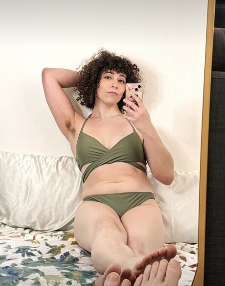 Photo nue de fuite OnlyFans de Julia Kaye