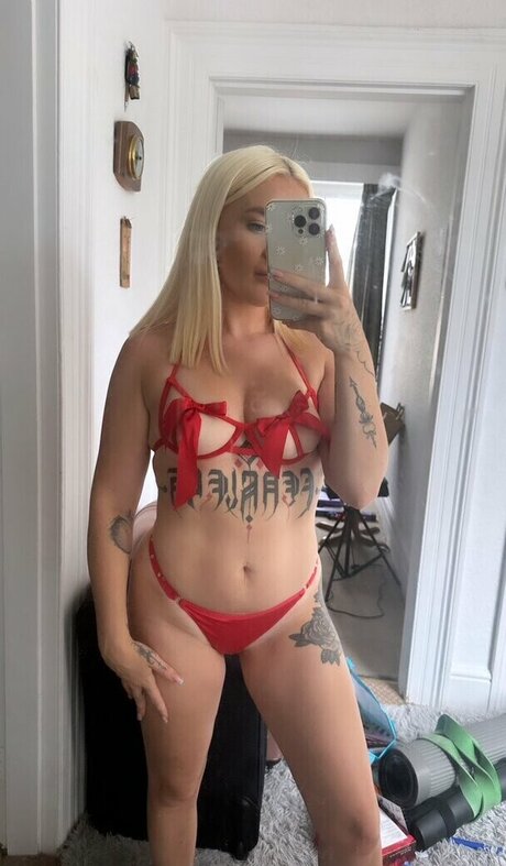Foto desnuda filtrada de OnlyFans de Leah Mogford