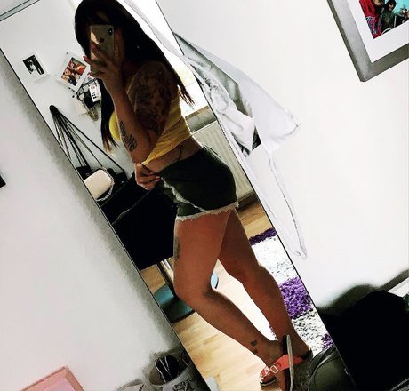 Foto di nudo di fuga di OnlyFans di Gelliii93