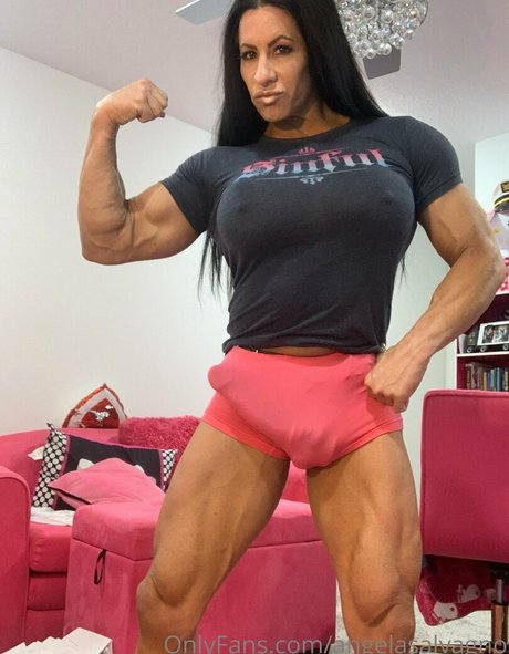 Naken läckt OnlyFans-bild av Angelasalvagno