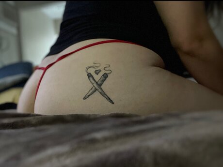 Ganjamomma OnlyFansリークヌード写真