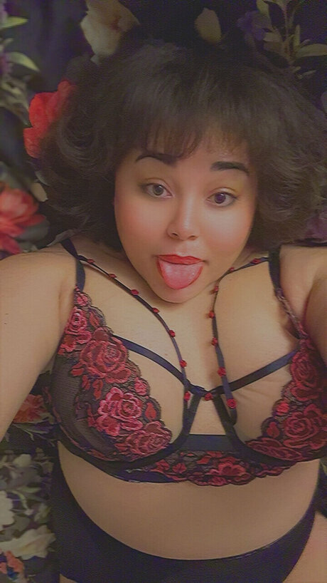 Foto di nudo di fuga di OnlyFans di Mznasty