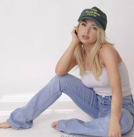 Emmagames OnlyFansリークヌード写真