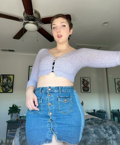 Alasti lekkinud OnlyFans-i pilt Mel Capperinogarcia