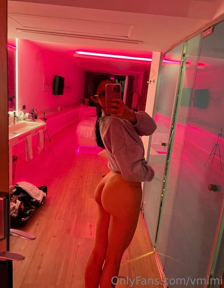 Vmimi OnlyFansリークヌード写真