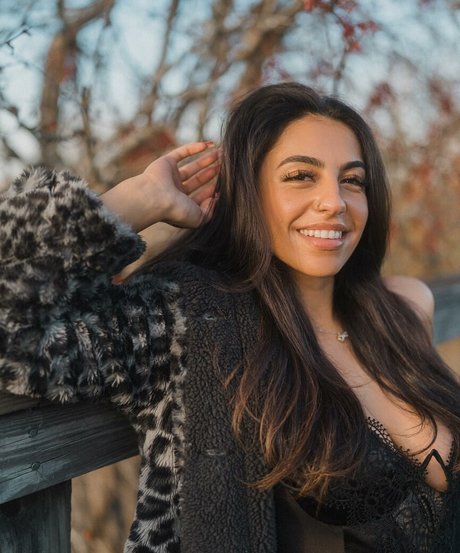 Linaalqaq naked leaks OnlyFans pic