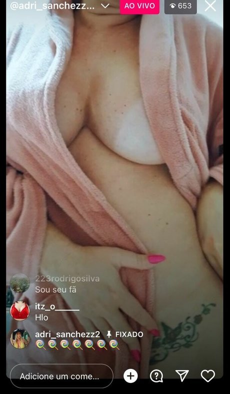 Adriana Sanchez OnlyFansリークヌード写真