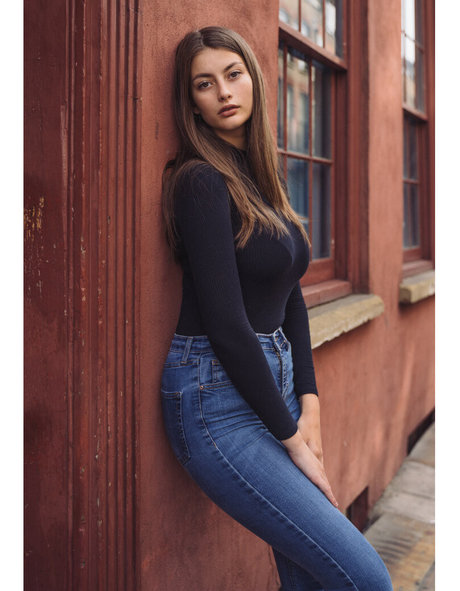 Ellie Weston OnlyFansリークヌード写真