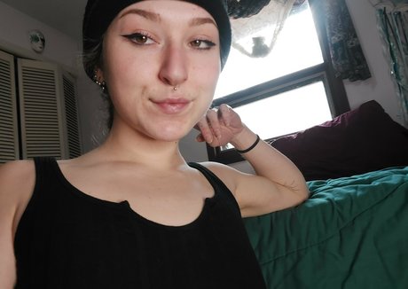 Naakte gelekte OnlyFans-foto van Acgini