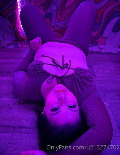 Nacktes geleaktes OnlyFans-Foto von Jaszsthecancer