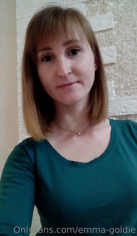 Emmagoldie OnlyFans 유출 누드 사진