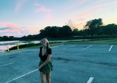 Nagie wyciekłe zdjęcie OnlyFans od Kaylee S