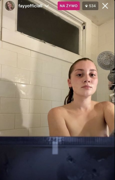 Foto di nudo di fuga di OnlyFans di Fayofficial