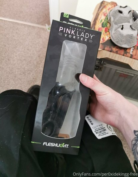 Foto di nudo di fuga di OnlyFans di Per0xidekinggfree