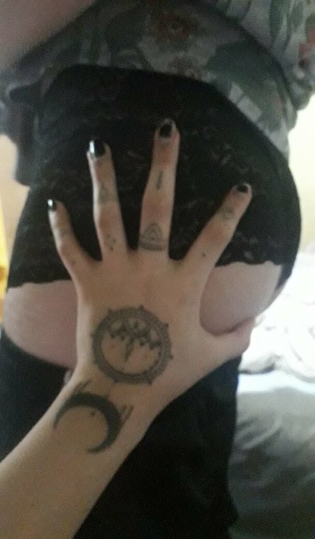 Alaston vuotanut OnlyFans-kuva Therubymoon