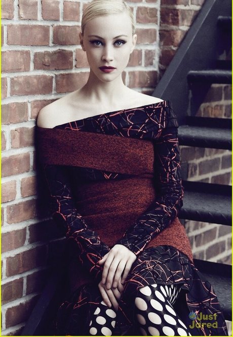 Sarah Gadon OnlyFansリークヌード写真