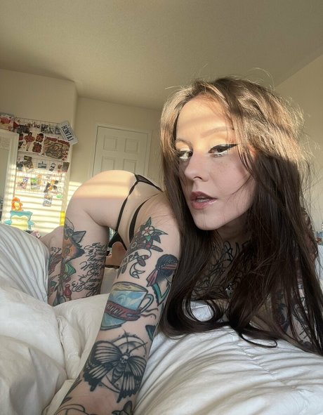 Nagie wyciekłe zdjęcie OnlyFans od Skyebluex