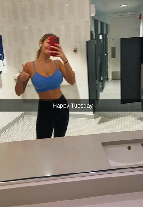 Foto di nudo di fuga di OnlyFans di Alina Fernandez